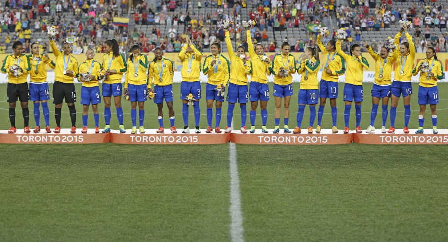 Futebol Feminino - O #tbt de hoje, vai para a Seleção brasileira, Ouro nos jogos  pan-americanos de 2015. 🏆 Foto: Rafael Ribeiro